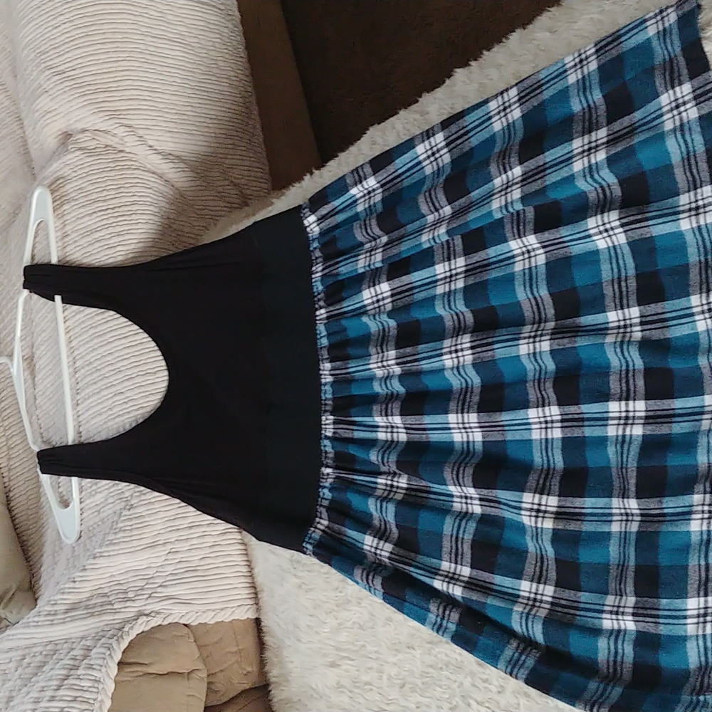 Jumper/tank top style dress by MAX rave. Size M
